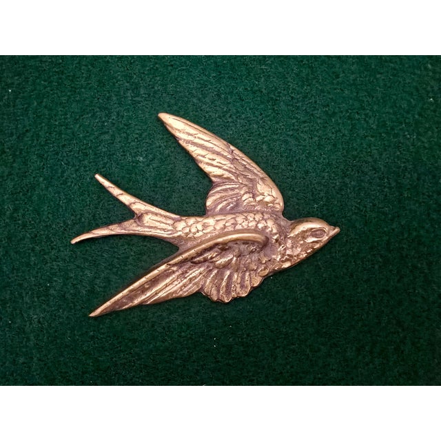 Metal Array of Antique Victorian-Style Solid Brass Wall Ornaments and Cabinet Knobs For Sale - Image 7 of 9