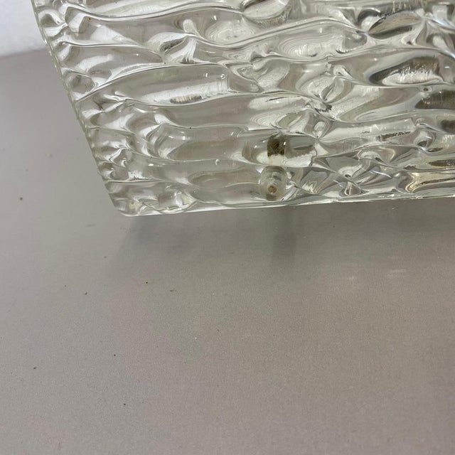 Large Hollywood Regency Cubic Ice Glass Wall Light attributed to Kalmar Lights, 1960s For Sale - Image 12 of 18