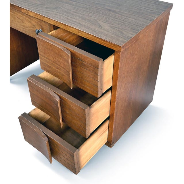 Mid-Century Modern Mid Century Modern Desk by Johnson Carper Retro MCM 7 Drawer Walnut Desk For Sale - Image 3 of 6
