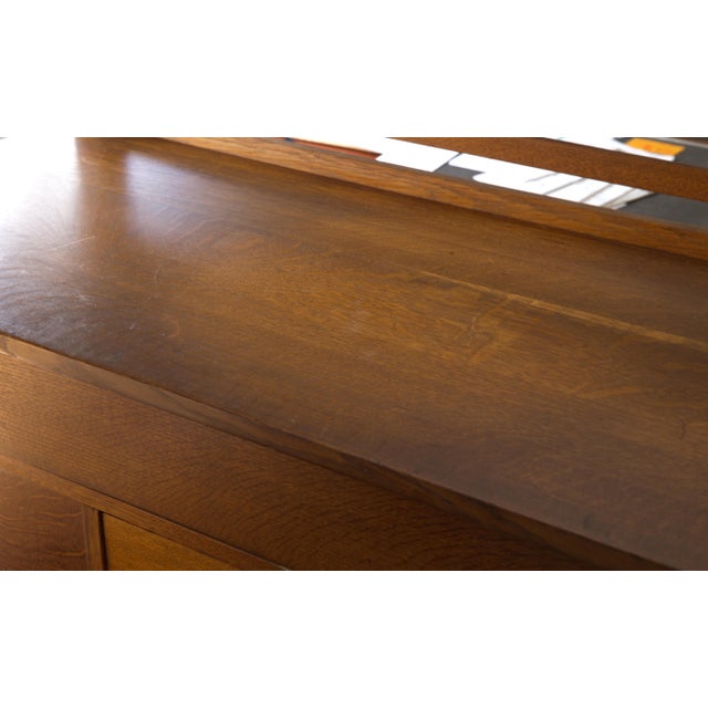 Red Gustav Stickley Sideboard Model 816, Signed "Als Ik Kan" Joiner's Compass Decal, Arts & Crafts Craftsman Workshop, C. 1907–1912 For Sale - Image 8 of 12