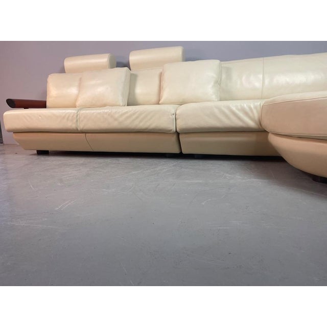 Mid-Century Italian Cream Leather Landscape Sofa with Chaise Longue and Integrated Table from Frighetto, Italy, 1980s, Set of 2 For Sale - Image 17 of 18