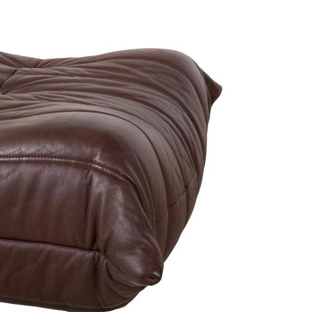 Togo Ottoman in Brown Leather by Michel Ducaroy for Ligne Roset For Sale - Image 5 of 15