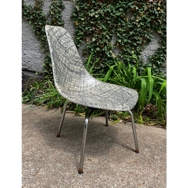 1960s Eames Era Fiberglass Swivel Side Shell Chair From Douglas - 1960s For Sale - Image 5 of 9