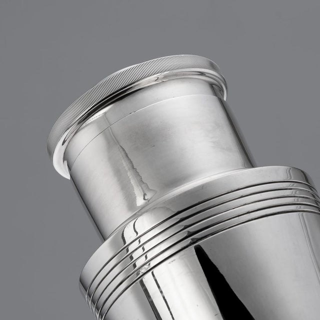 20th Century Art Deco English Silver Plated Cocktail Shaker from Keith Murray, 1936 For Sale - Image 10 of 13