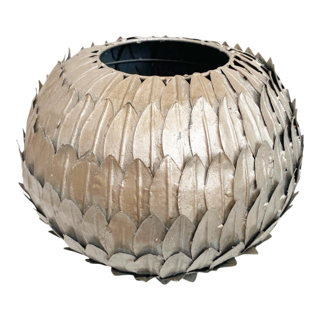 1980s Decorative Silver Metal Artichoke Leaf Vase For Sale
