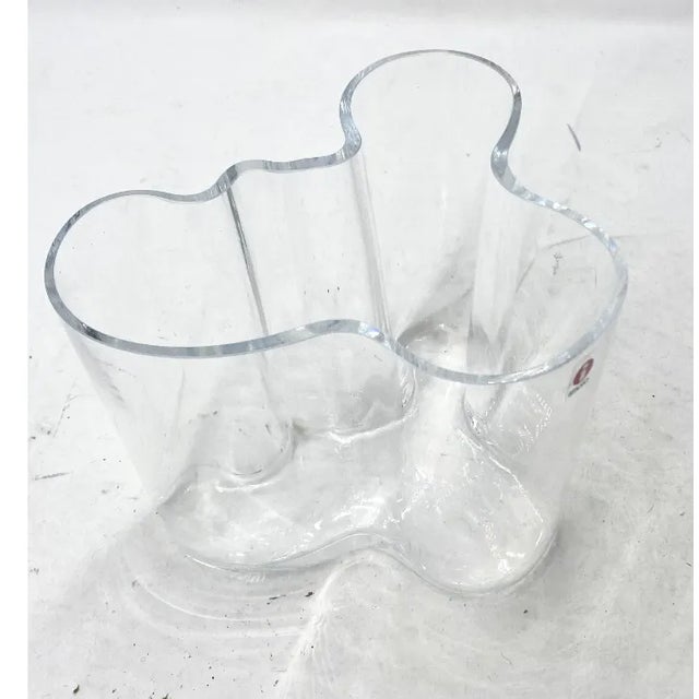 Iittala Savoy Vase by Alvar Aalto for Iittala, Finland, Design 1936 For Sale - Image 4 of 6