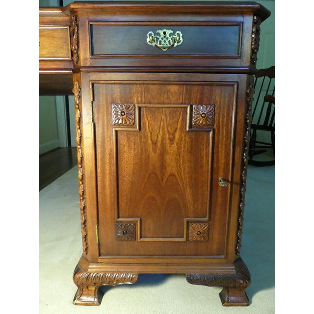 Early 20th Century Early 20th Century Georgian Style Double Pedestal Mahogany Partners Desk For Sale - Image 5 of 11