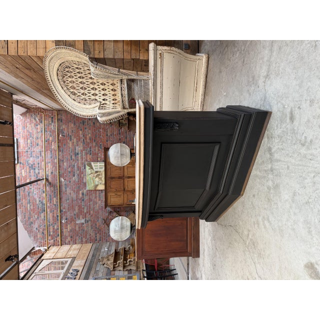 20th Century Curved Bar Counter, 1980s For Sale - Image 3 of 18