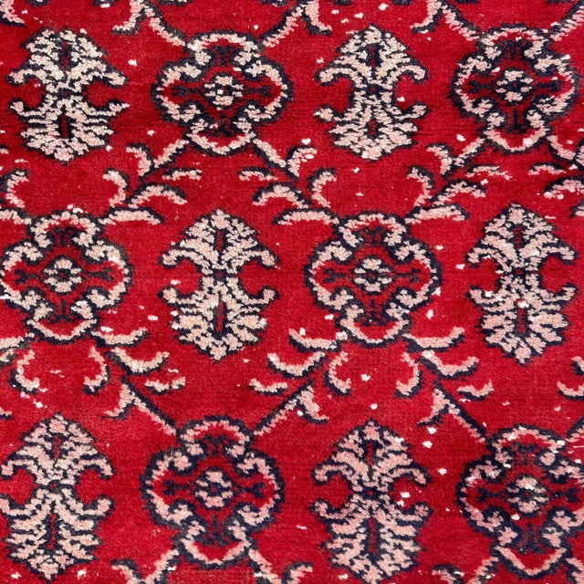 Turkish Hand-Knotted Kayseri Rug For Sale - Image 9 of 11