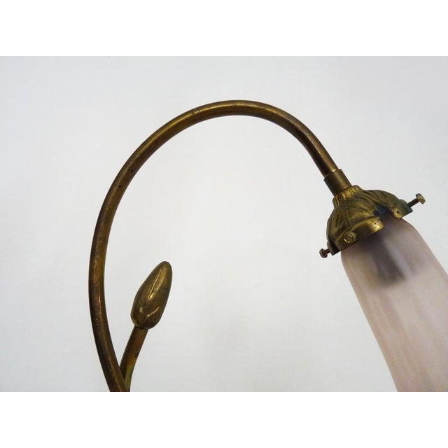 1980s Art Deco Style Water Lily Table Lamp with Pink Tulips, 1980s For Sale - Image 5 of 9