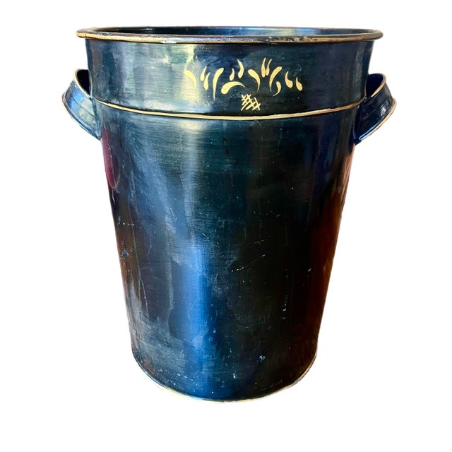 English Traditional Black Tole Decoupage and Stenciled Two Handle Pail For Sale - Image 4 of 11