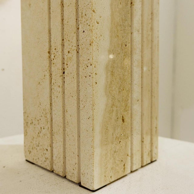 Travertine large table lamp - Original lampshade Travertine - Decoration - Vintage Measures : 50cmx50cm H:97cm Materials :...