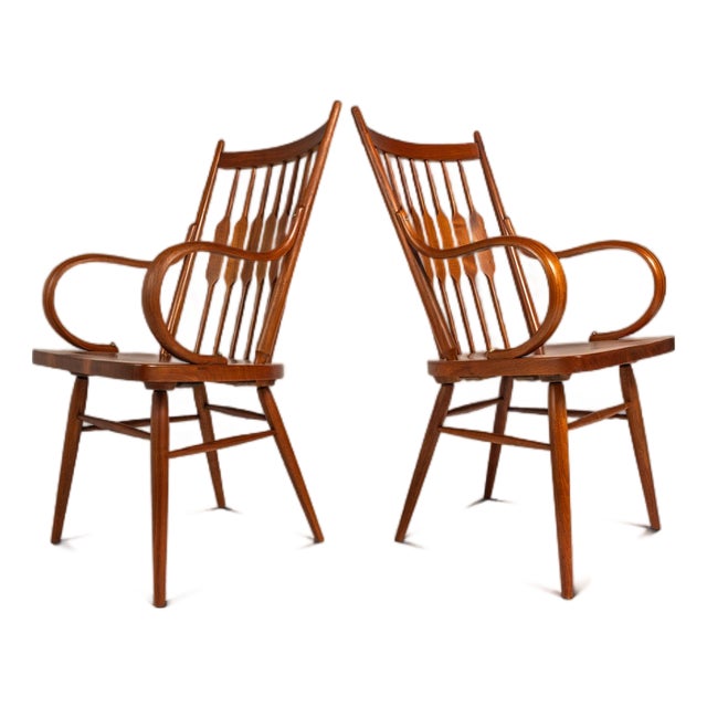 Set of Two (2) Mid-Century Modern Windsor Centennial Chairs in Solid Walnut Attributed to Kipp Stewart for Drexel, Usa, C. 1960's For Sale