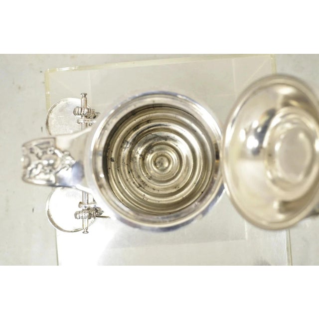 Late 19th Century Victorian Racine Silver Plated Tilting Lemonade Water Pitcher on Stand W/ 2 Goblets For Sale In Philadelphia - Image 6 of 15