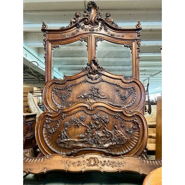 Large Louis XV Dresser in Walnut For Sale - Image 4 of 7