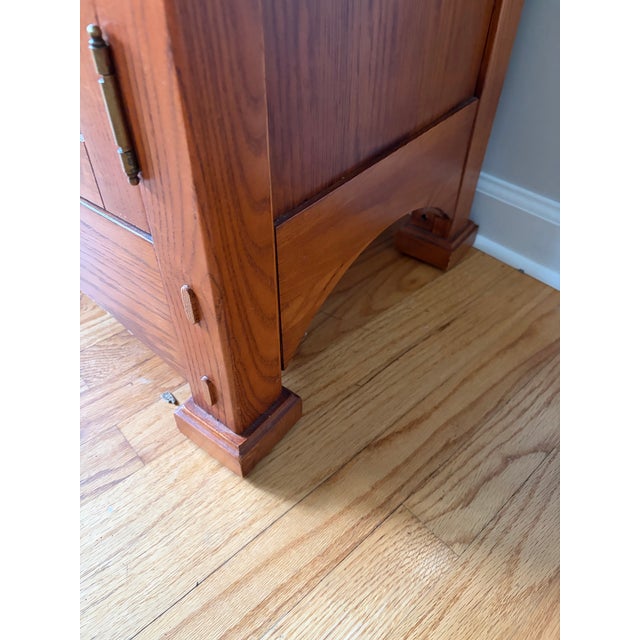 Late 20th Century Stickley Style Mission Oak Arts & Crafts China Cabinet Hutch For Sale - Image 11 of 11