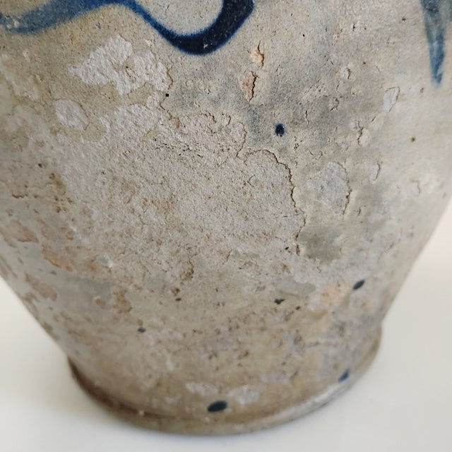Antique Late 19th Century New England 2 Gal Churn With Cobalt Blue Tulips For Sale - Image 15 of 17