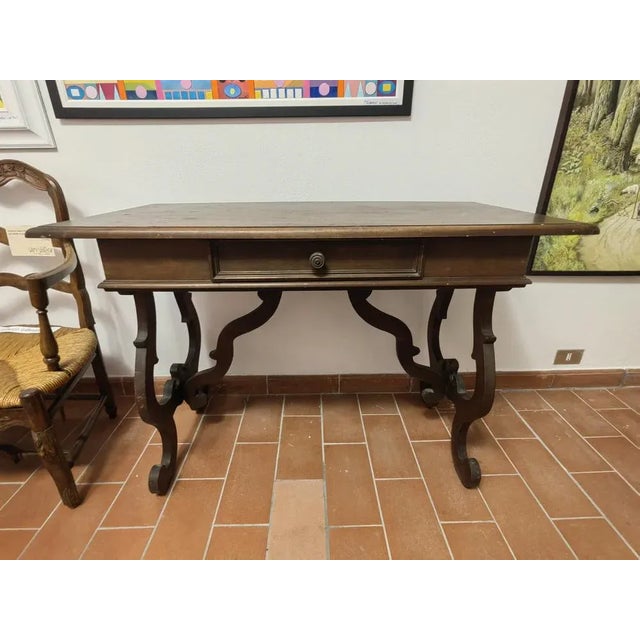 Early 20th Century Tuscan Fratino Style Table in Walnut with Lyre Legs, in Very Good conditions. Designed 1890 to 1919