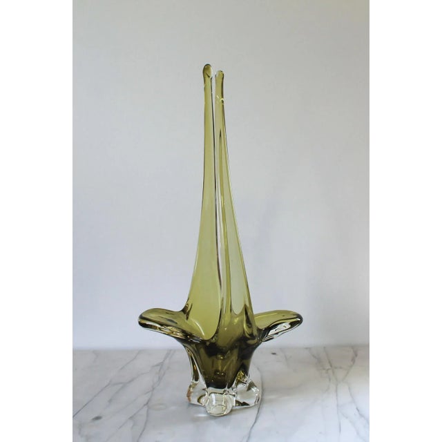 Mid-Century Modern Chalet of Canada Mid Century Green Glass Basket For Sale - Image 3 of 7