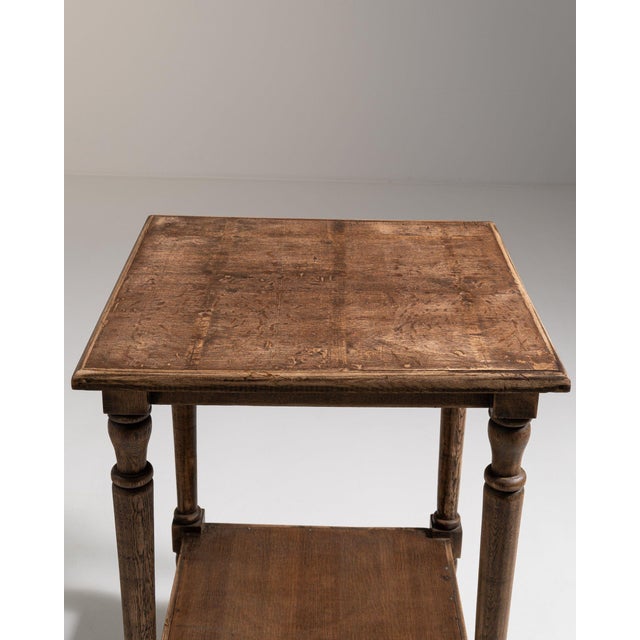 Early 20th Century France Weathered Honey Oak Oak Side Table With Shelf For Sale - Image 10 of 10