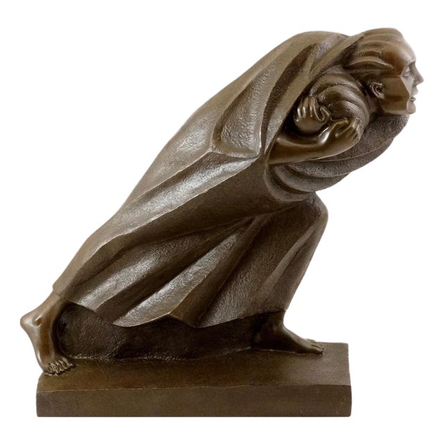 Art Deco 20th Century Figurative Sculpture in Bronze For Sale
