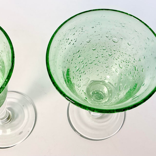 Kelly Green Vintage Italian Rustic European Controlled Bubble Hand Blown Glass Wine Goblets - Set of 7, After Murano For Sale - Image 8 of 9