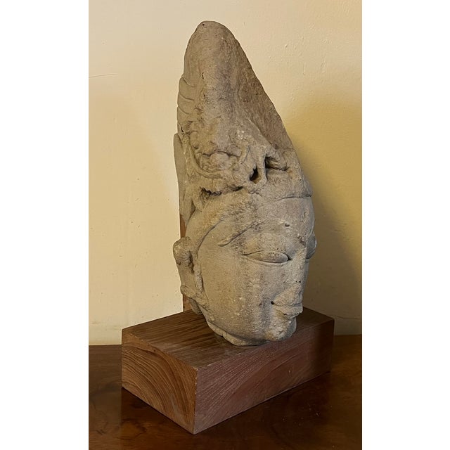 Antique 10th / 11th Century Buff Sandstone Carving - Head or Bust of a Deity - Buddha or a Bodhisattva For Sale - Image 14 of 15
