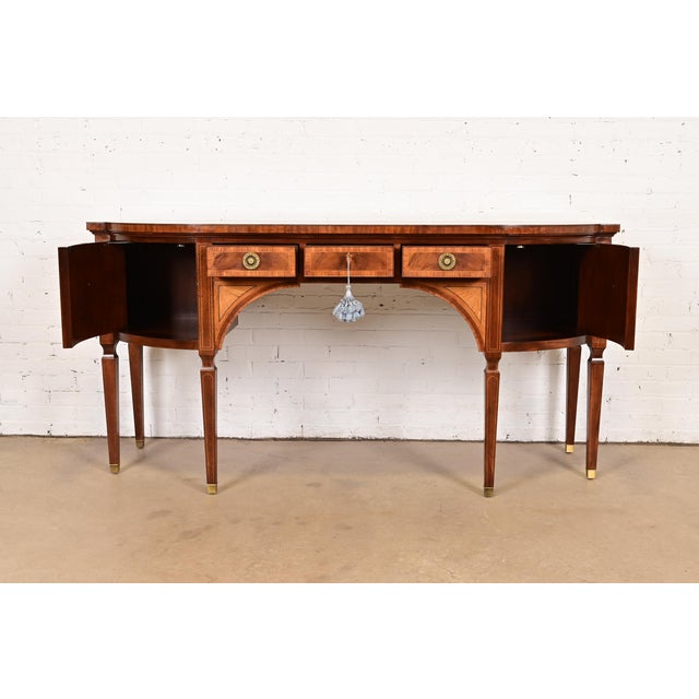 1980s Baker Furniture Stately Homes Sheraton Bow Front Inlaid Mahogany Sideboard For Sale - Image 5 of 15