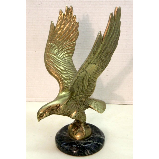 Vintage Cast Brass Eagle With Spanned Wings in Flight – Round Marble Base For Sale - Image 11 of 16