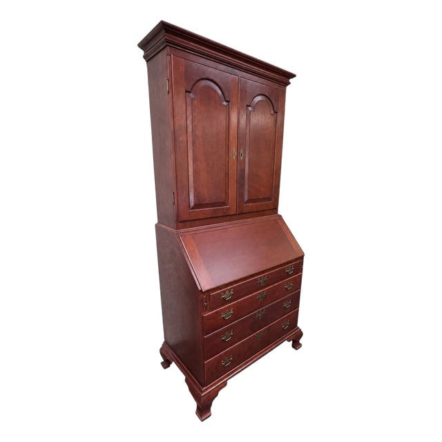 Eldred Wheeler Cherry Chippendale Secretary Desk & Bookcase – Bench Made, Massachusetts For Sale
