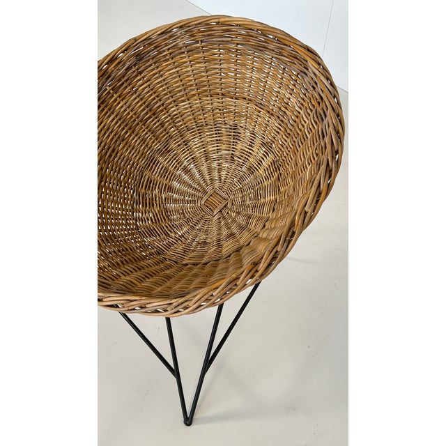 Mid-Century Modern Vintage Cone Wicker Chair, 1960s For Sale - Image 3 of 8
