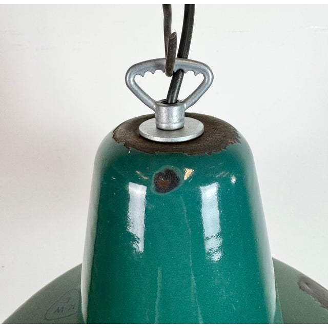 1960s Large Industrial Green Enamel Factory Pendant Lamp, 1960s For Sale - Image 5 of 17