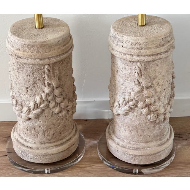 1960s Cast Stone Column Table Lamps on Lucite Base – Sculptural Architectural Lighting, 33″ For Sale - Image 5 of 12