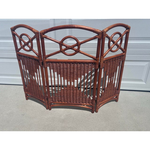 1940's Bamboo and Rattan Woven Wicker Folding 3 Panel Fireplace Screen For Sale - Image 4 of 12