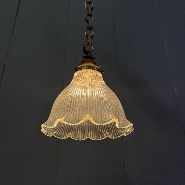 Small Pressed Glass Pendant Lamp with Chain and Ceiling Rose from Holophane, 1930s For Sale - Image 7 of 18