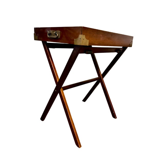 Vintage Campaign-Style Butler’s Tray Table – Mahogany Folding X-Frame With Brass Hardware, Removable Serving Tray For Sale - Image 6 of 12