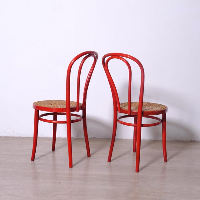 Vienna Straw Chairs in the style of Thonet, 1970s, Set of 2, in Good conditions. Designed 1970 to 1979
