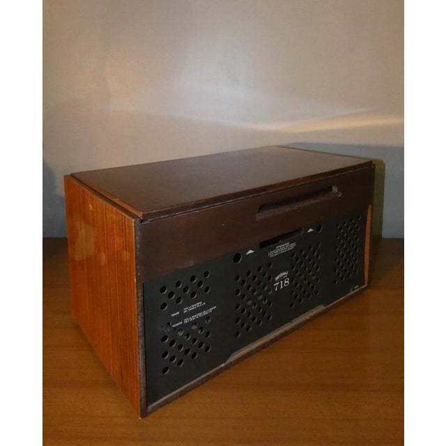 Model WR 718 Turntable Radio in Wood and Bakelite from Watt Radio, Italy, 1960s For Sale - Image 12 of 13