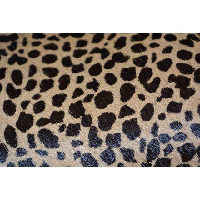 1980s Cheetah Print Cowhide Covered Bench Ottoman W/ Nail Head Trim & Baluster Wood Base For Sale - Image 5 of 18