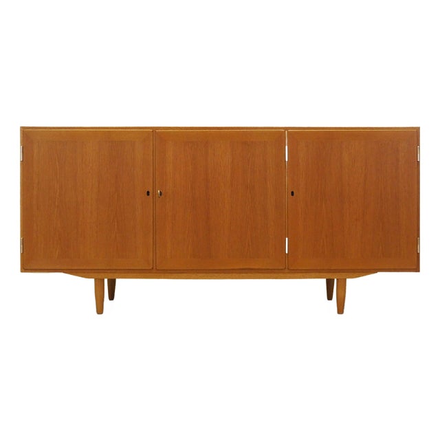 Danish Ash Sideboard attributed to Carlo Jensen for Hundevad & Co., 1970s For Sale