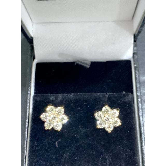 Metal 2.80 Carat 7 Diamond Floral Cluster Flower Stud Earrings in 14 Karat Yellow Gold For Sale - Image 7 of 18