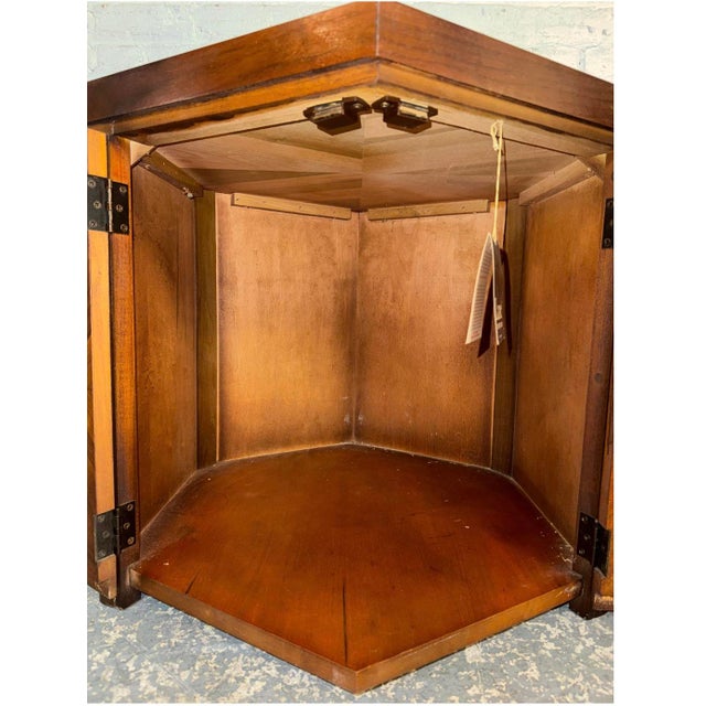 Pair of Lane Furniture Hexagonal Mid-Century Walnut Side Tables For Sale - Image 9 of 15