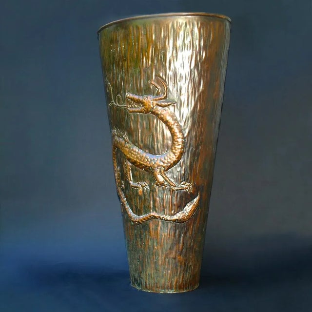 1960s Mid-Century Hand-Embossed Copper Vase from Callegaris Udine For Sale - Image 5 of 5