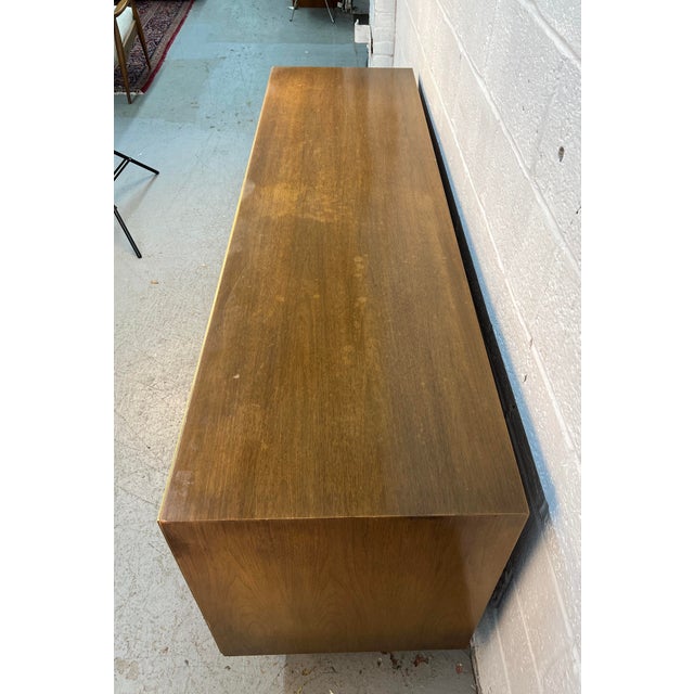 Mid-Century Modern Walnut and Brass Six Drawer Dresser For Sale - Image 10 of 18