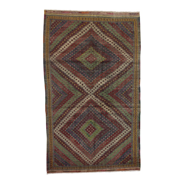 Vintage Embroidered Turkish Kilim Rug - 5'6" x 9'2" For Sale