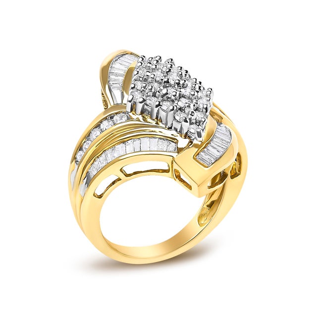 Haus of Brilliance 14K Yellow Gold 1-1/3 Cttw Round and Baguette Diamond Bypass Cocktail Ring, Size 7 For Sale - Image 4 of 6