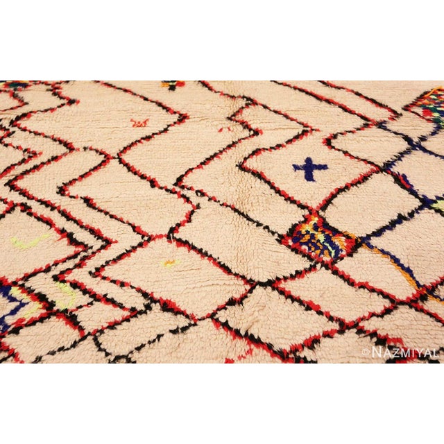 Nazmiyal Collection Vintage Shaggy Moroccan Azilal Rug For Sale In New York - Image 6 of 8