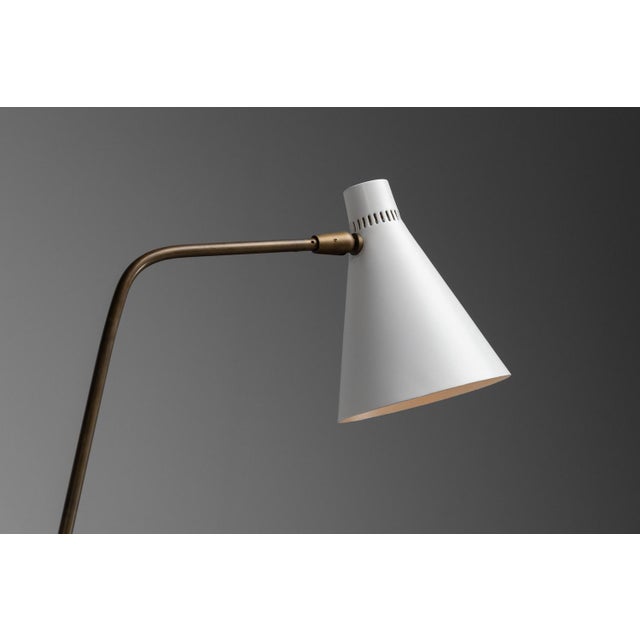 1950s Floor Lamp by Giuseppe Ostuni for Oluce, Italy, 1953 For Sale - Image 5 of 18