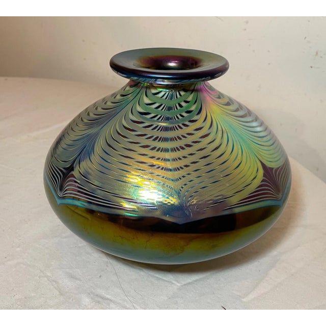 Stuart Abelman Large Hand Blown Stuart Abelman 1987 Iridescent Pulled Feather Aurene Glass Vase For Sale - Image 4 of 13