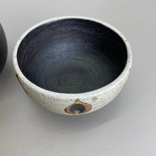 German Modern Ceramic Objects by Peter Müller for Sgrafo Modern, 1970s, Set of 2 For Sale - Image 15 of 18